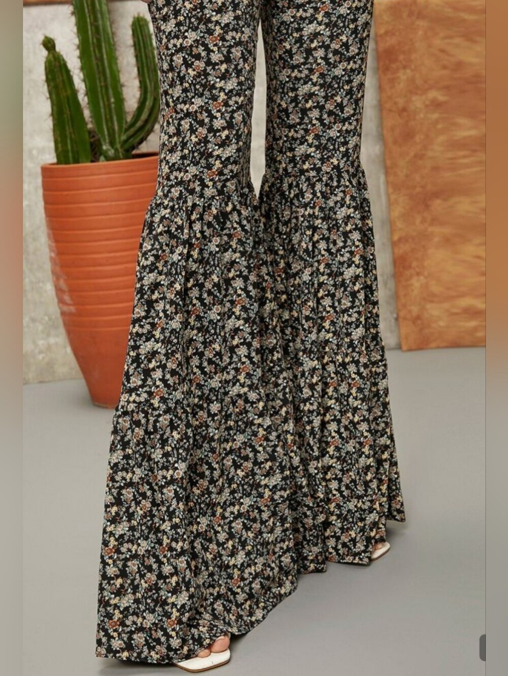 SHEIN Black Floral Smocked Flare Jumpsuit - Picture 5 of 6